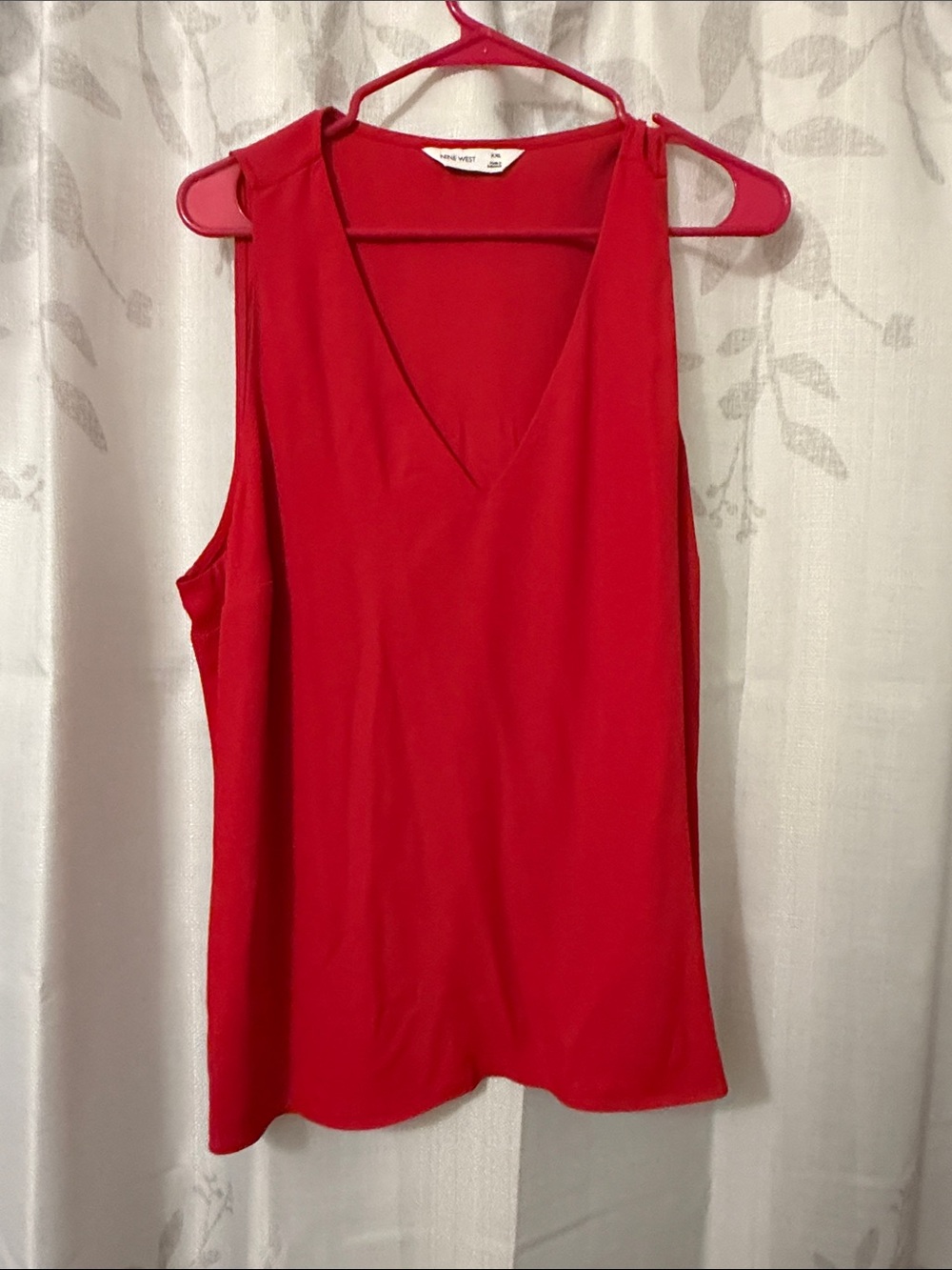 Nine West Red V‑Neck Sleeveless Tank